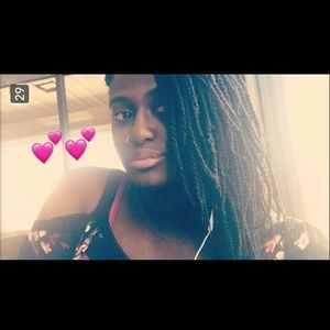 Meet your Posher, Annette